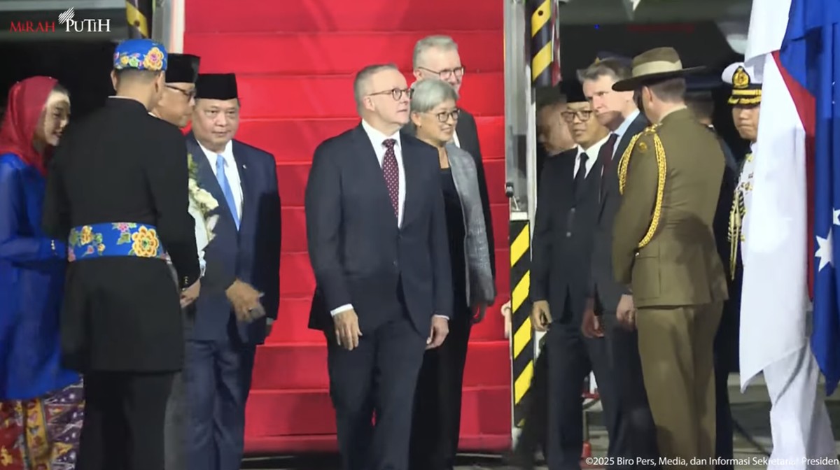 PM Australia Albanese Tiba di Jakarta, Disambut 2 Menteri Prabowo
