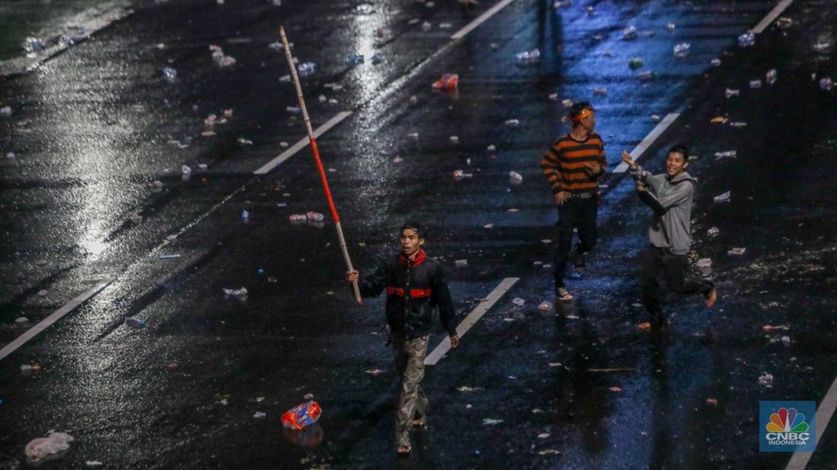 Situasi Terkini Jakarta, Polda Metro Jaya hingga Aksi di Polres Jaktim