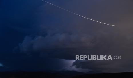 Geger Meteor Jatuh di Cirebon, Polisi Cek Pantura, Jalan Tol Hingga Desa-Desa