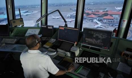 Pesawat ATR 400 Hilang Kontak, Basarnas Kerahkan Personel ke Titik Koordinat Hilang