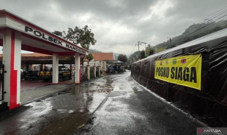 Polsek Nanggung Buka Posko Orang Hilang Terkait Insiden Tambang Pongkor