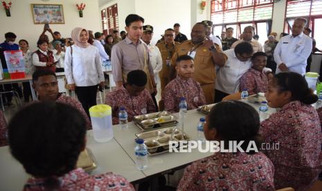 Wapres Gibran Bicara Percepatan Pembangunan Papua di Hadapan Mahasiswa