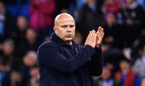 Arne Slot Pahami Kekecewaan Fans Liverpool Usai Gagal Menang