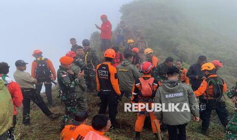 Pesawat ATR Tabrak Gunung, KNKT: Pilot Bukan Sengaja Menabrak, Hanya tak Bisa Dikontrol