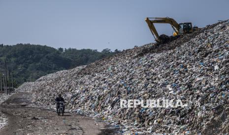 Menanti Solusi Nyata untuk Krisis Sampah Kota