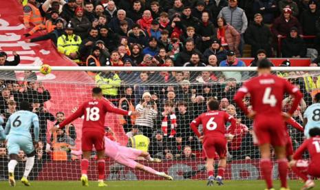 Liverpool Tertahan Imbang 1-1 oleh Burnley di Anfield