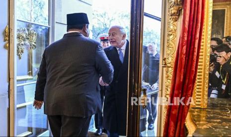 Prabowo Bertemu Raja Charles Bahas Konservasi Gajah Sumatera
