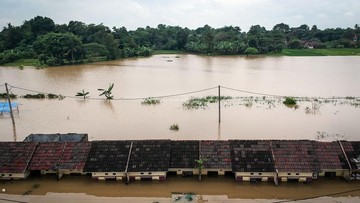 5 Hari Banjir di Cikande Tangerang, Tinggi Air Masih Hingga 2 Meter