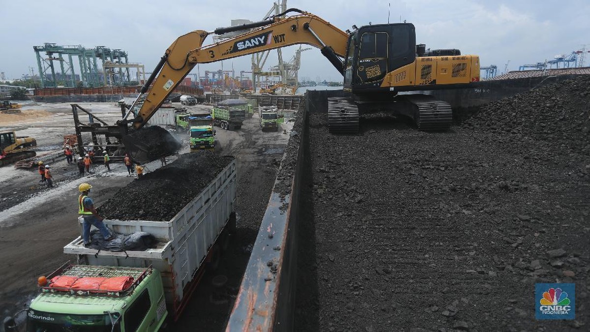 Pemerintah Kejar Target Setoran Rp459 T dari Minyak Sampai Batu Bara