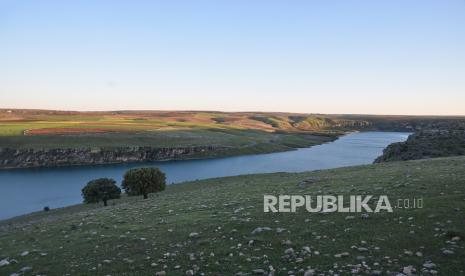 Nubuat Nabi tentang Gunung Emas dan Surutnya Air Sungai Eufrat