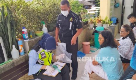 Polda Jabar Periksa Ante Mortem Keluarga Korban Pesawat ATR 42-500 di Bogor
