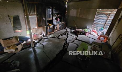 Tanah Bergerak di Majalengka, 35 KK Mengungsi