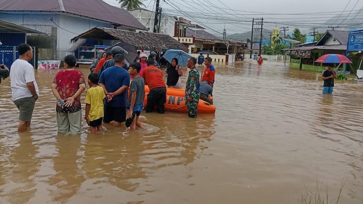 Badai Dahsyat Sapu Kota Tengah Malam, Banyak Mayat Bergeletakan
