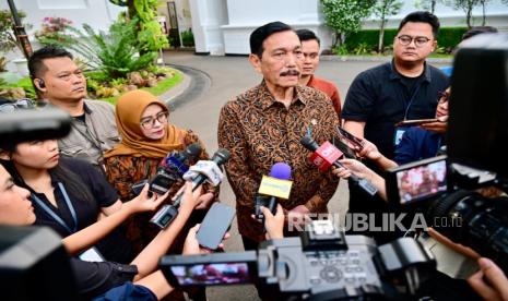 Pasar Modal Bergejolak, Luhut Usul Figur Independen Isi Posisi Pimpinan OJK