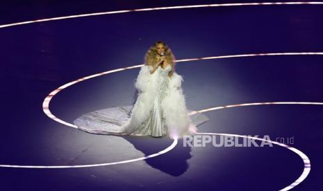 Mariah Carey Tampil Glamor di Pembukaan Olimpiade Musim Dingin, Gunakan Berliah Rp 252 M