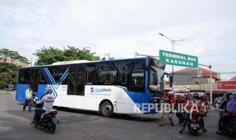 Transjakarta Jadi Transportasi ‘Primadona’ Warga Jabodetabek Habiskan Libur Lebaran