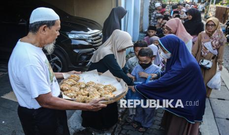 Unik! Tradisi Ketupat Taoge Jaga Kerukunan Warga di Semarang Usai Idul Fitri
