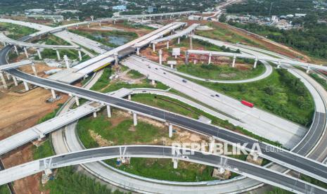 Urai Kemacetan, Tol Japek II Selatan Dibuka Gratis via Sadang