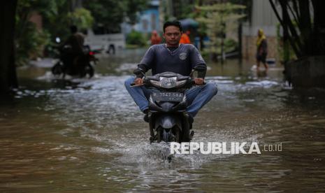 Daftar 39 RT dan 13 Ruas Jalan di Jakarta yang Tergenang Banjir Pagi Ini