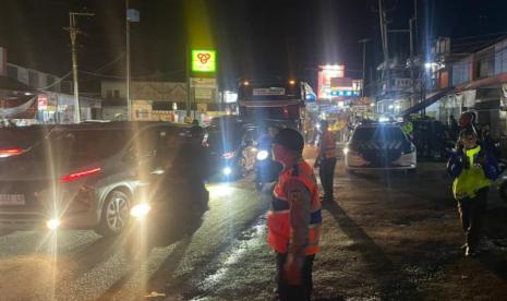Polisi Terapkan Satu Arah di Jalur Mudik Bandung-Garut untuk Atasi Kemacetan