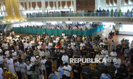 Ribuan Polisi Amankan Pelaksanaan Sholat Idul Fitri Muhammadiyah di 56 Titik di Bandung Hari ini