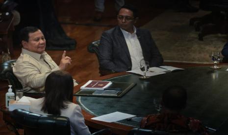 Prabowo Subianto Announces Budget Cuts for Fiscal Efficiency