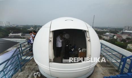 Hilal 1 Syawal 1447 Hijriah di Bandung Tak Terlihat Akibat Cuaca Mendung, Lebaran Tahun Ini Berbeda