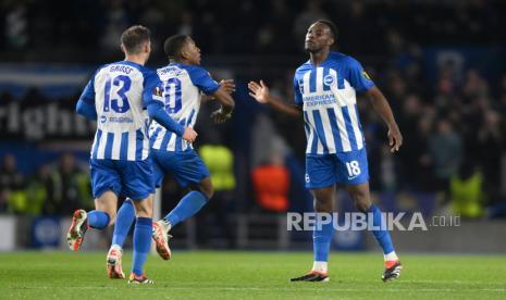 Welbeck Borong Dua Gol Saat Brighton Tumbangkan Liverpool 2-1
