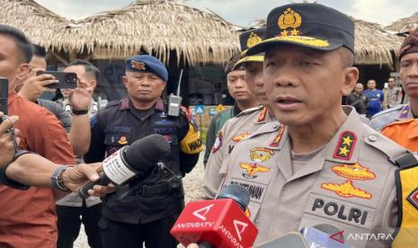 Polisi Tindak Truk Sumbu Tiga Penyebab Kemacetan Mudik di Jabar