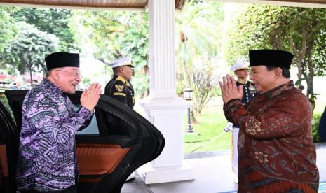 Presiden Prabowo dan PM Anwar Bahas Geopolitik Selama Tiga Jam