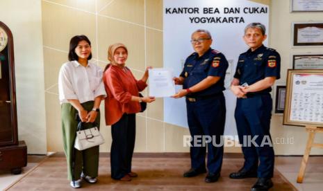 Bea Cukai Yogyakarta Berikan Fasilitas KITE IKM kepada CV Cahaya Insani