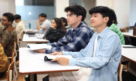 Digital di Era AI 2026, Mahasiswa Makin Pintar atau Makin Bergantung?