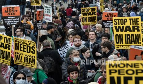 Garda Revolusi Iran: Kami akan Balas Kematian Khamenei dengan Telak
