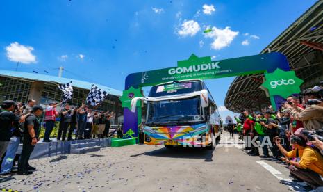 Kisah Ratusan Pemudik yang Pulang dalam Pelukan Keamanan dan Kasih