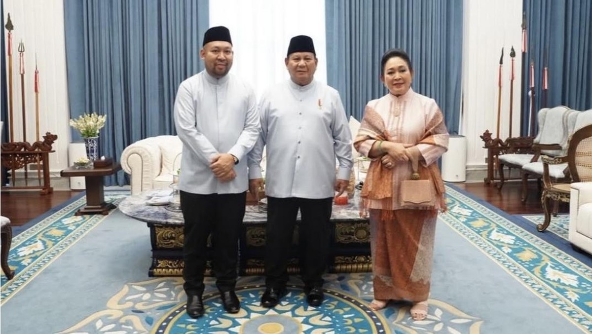 Momen Didit Prabowo Foto Bareng Gibran, Anies, AHY Hingga Jokowi