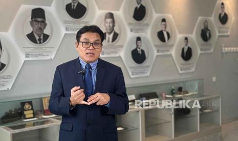 Rektor UIN Jakarta Perkuat Pernyataan Menag: Zakat Batas Minimum, Sedekah Lebih Luas