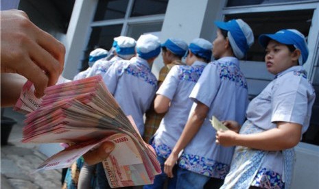 THR tak Boleh Dicicil, KSPI: Perusahaan Pelanggar Harus Ditindak Tegas