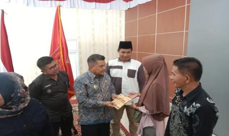Kemensos Salurkan Rp11,7 Miliar untuk Korban Bencana di Agam
