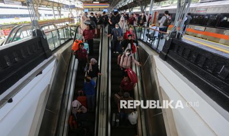 KAI: Perjalanan KA Jarak Jauh dari Stasiun Senen dan Gambir Sudah Kembali Normal