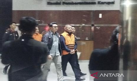 Bupati Tulungagung Gatut Sunu Wibowo Ditahan KPK atas Dugaan Korupsi