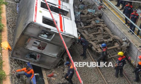 Update Kecelakaan KRL Bekasi Timur: 16 Orang Meninggal, 46 Masih Dirawat