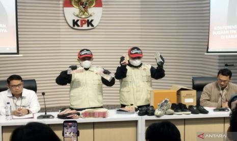 KPK Tetapkan Bupati Tulungagung Tersangka Kasus Korupsi