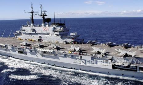 Parlemen Italia Setujui Hibahkan Kapal Induk Garibaldi ke Indonesia