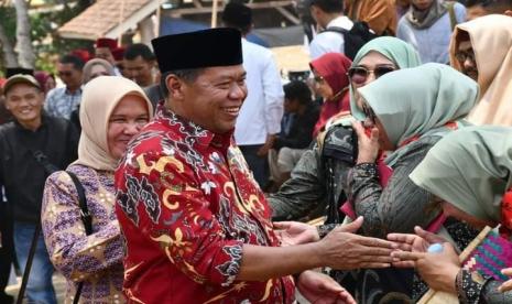 Warga Keluhkan Jalan Rusak di Medsos, Pemkab Majalengka Targetkan Perbaiki 284 Titik Jalan Tahun Ini