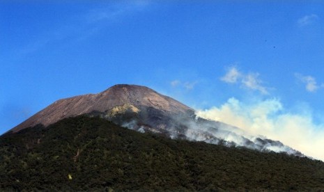 BPBD Banyumas Ingatkan Siaga Hadapi Erupsi Gunung Slamet, Suhu Naik Hingga 478 Derajat Celcius