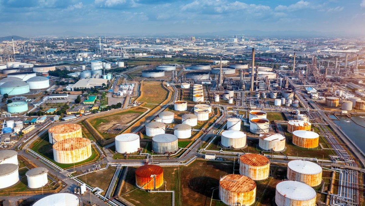 Bangun 2 Kilang Bensin Baru, Produksi BBM RI Bisa Nambah 2 Juta KL