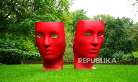 Cara Hadapi Orang Munafik