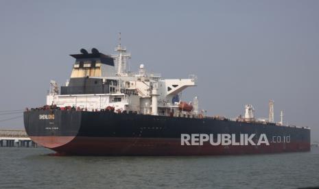Iran Batasi Kapal di Selat Hormuz Hanya 12 per Hari, Biaya Tembus Rp 34 Miliar per Tanker