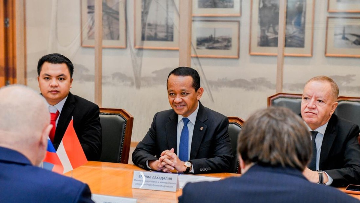 Bahlil Bertemu Menteri Energi Rusia Bahas Minyak dan LPG, Ini Hasilnya