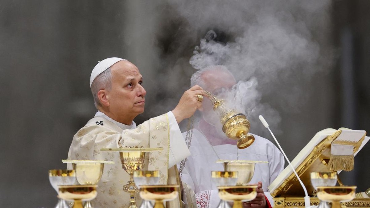 Paus Leo Beri Pesan Paskah ke Warga Dunia, Minta Tolak Perang Iran